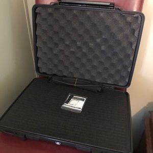 Pelican computer case